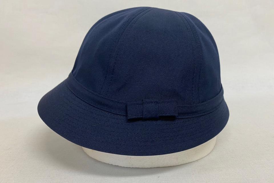 通学用帽子、取り扱っております！の画像